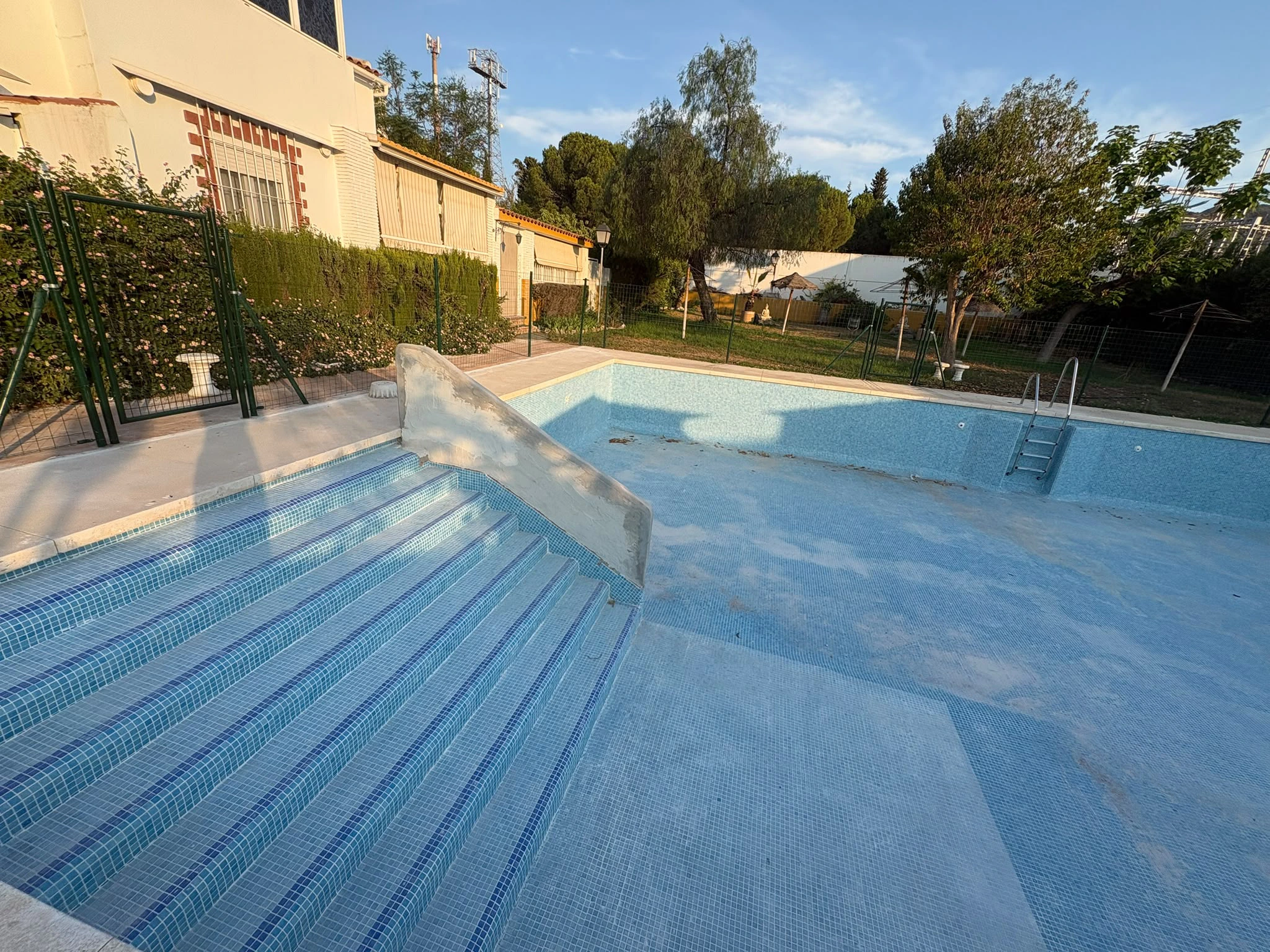 Mantenimiento Preventivo de Jardines y Piscinas en Málaga - SANMAR